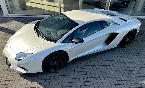 Lamborghini Aventador